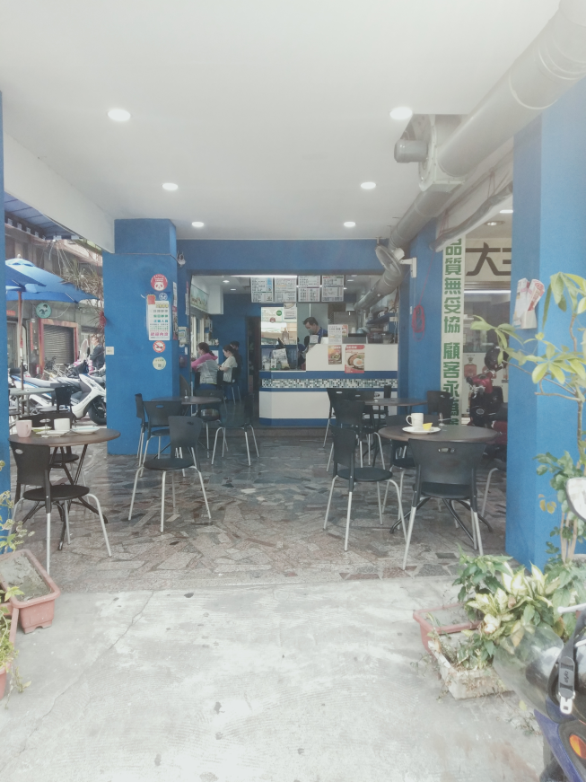 唯克咖啡輕食－員林中正店