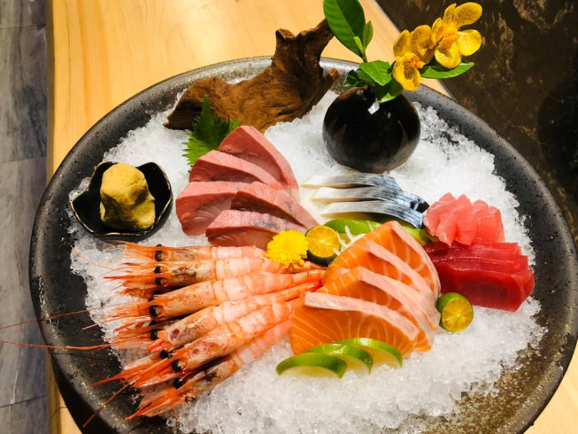 日月湖日本料理