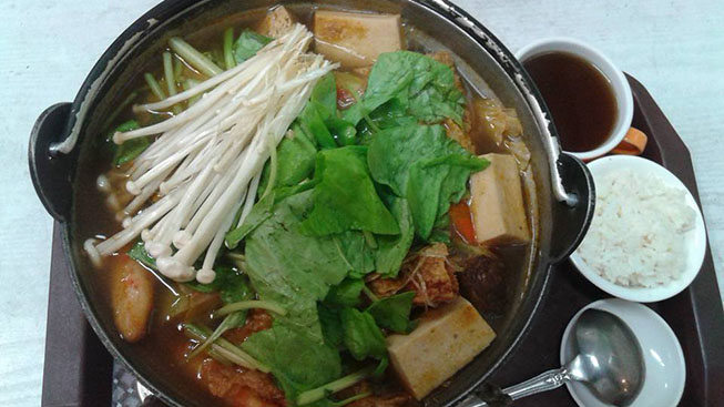 雅斯斯素食複合式餐飲
