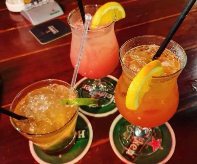 西部牛仔泡沫餐坊