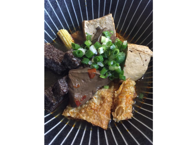 雞婆鹽水雞-埔里店