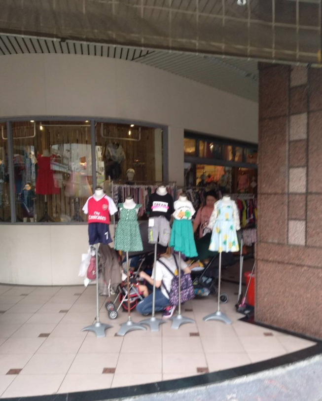 伊朵拉嬰兒服飾用品