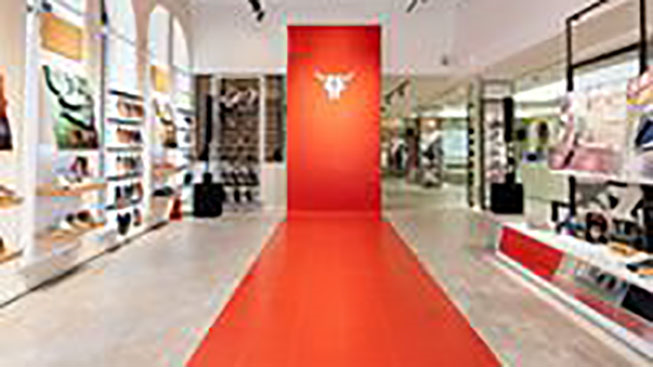 LA new桃園中山店