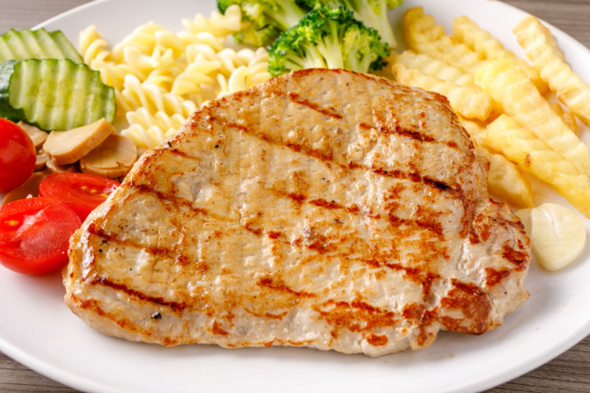 我家牛排-高雄左營店