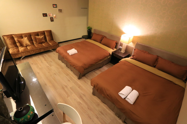 黑與白時尚會館