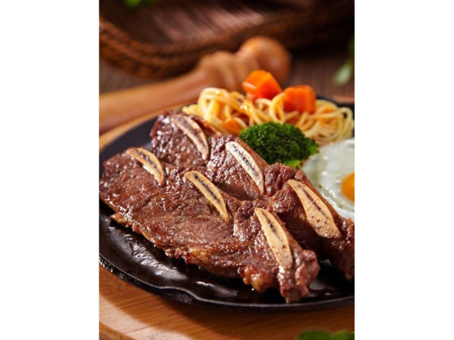 我家牛排-高雄左營店