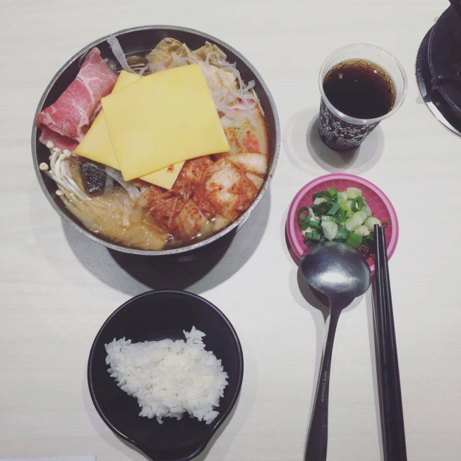 六扇門時尚湯鍋-龍潭北龍店