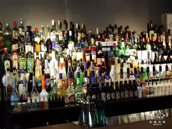 寶樂咖啡餐酒館