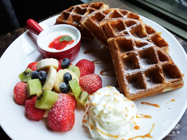 寶樂咖啡餐酒館