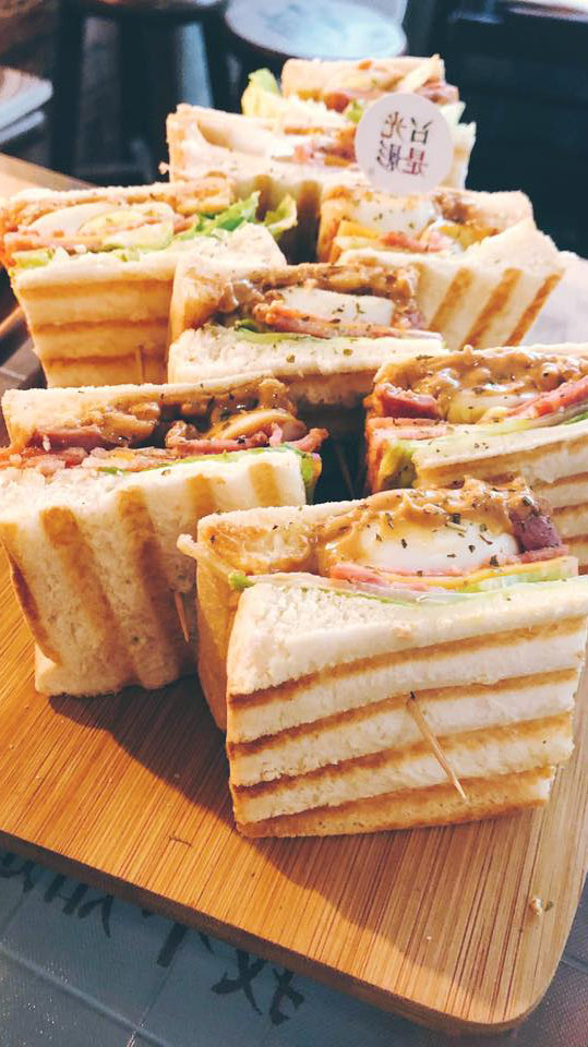 只是光影獨立咖啡廳