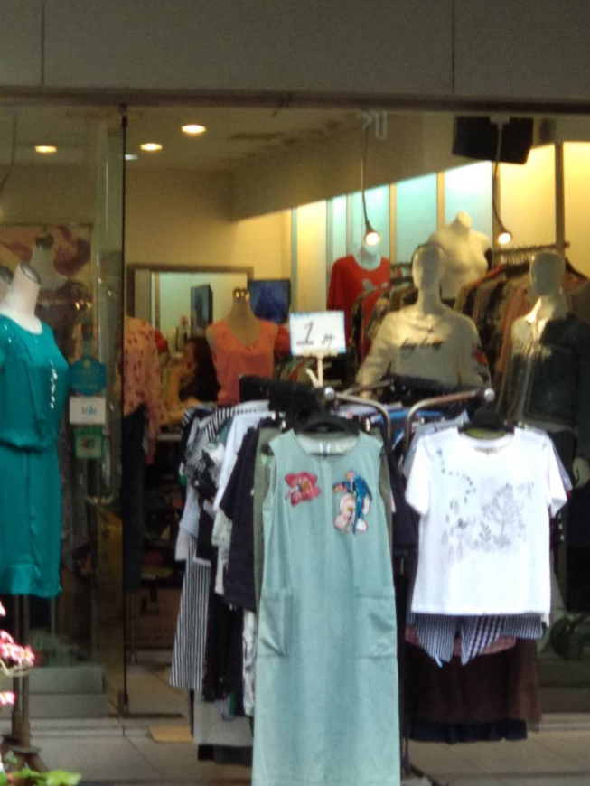 小君服飾精品店