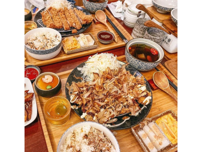 八谷輕定食豬排咖哩