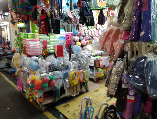 家新五金百貨行