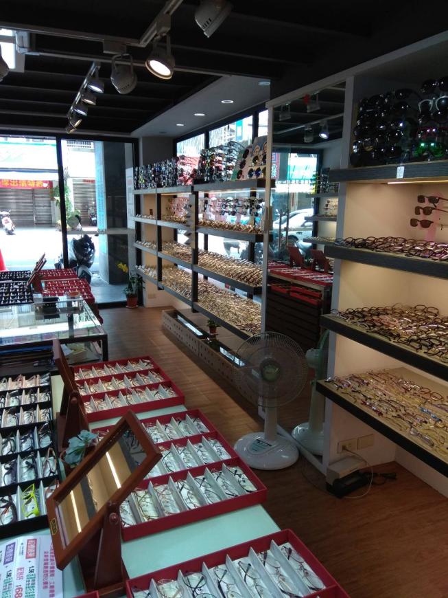 清愛眼鏡量販店