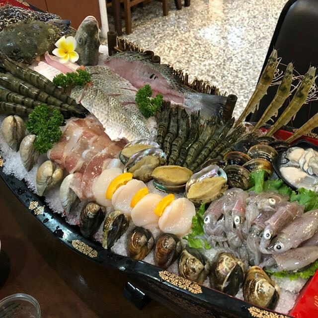 岳棒海鮮火鍋