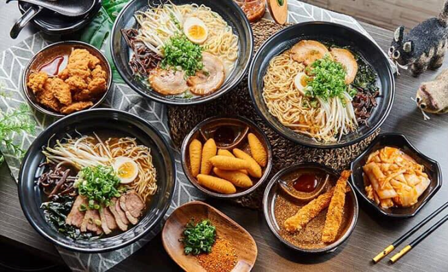 拾玥拉麵-鳳山新富店