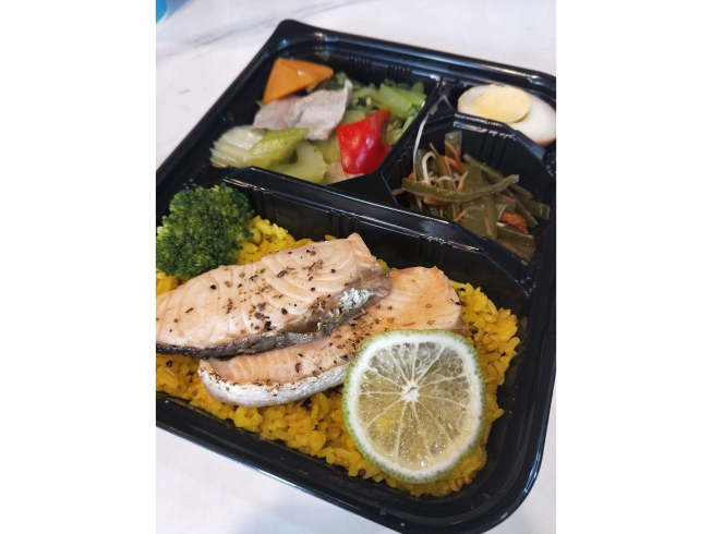 日日煮夫 健康餐食專賣