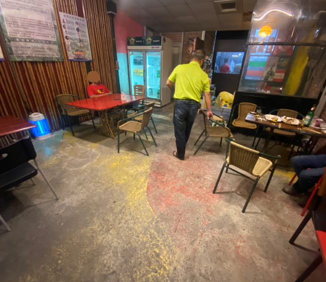 烤爽串烤店